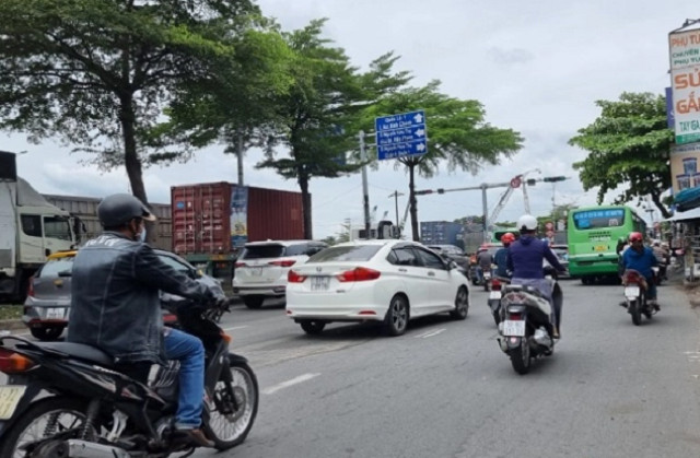 TP HCM: Người dân chờ 'mỏi mắt' chờ hầm chui Nguyễn Hữu Thọ - Nguyễn Văn Linh