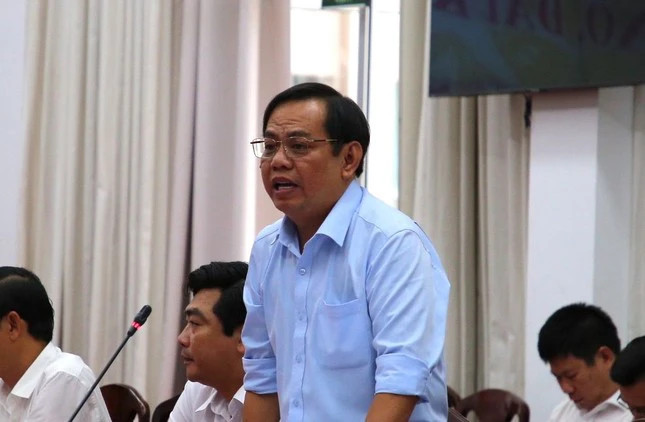 Ông Mai Như Toàn - Giám đốc Sở Xây dựng TP. Cần Thơ - trả lời báo chí tại buổi họp báo định kỳ quý I/2023.